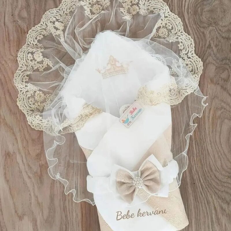 duvaklı anakucağı kundak battaniye...kod 5368 ..fiyat.. 1200 tl