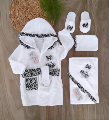 %100 Pamuklu Leopar 0_3 Yaş Bornoz Seti