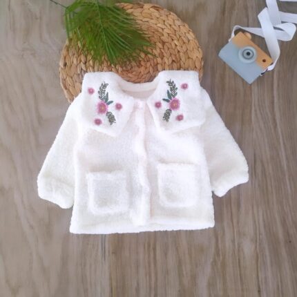 Kanaviçe İşlemeli %100 Pamuk Peluş Hırka